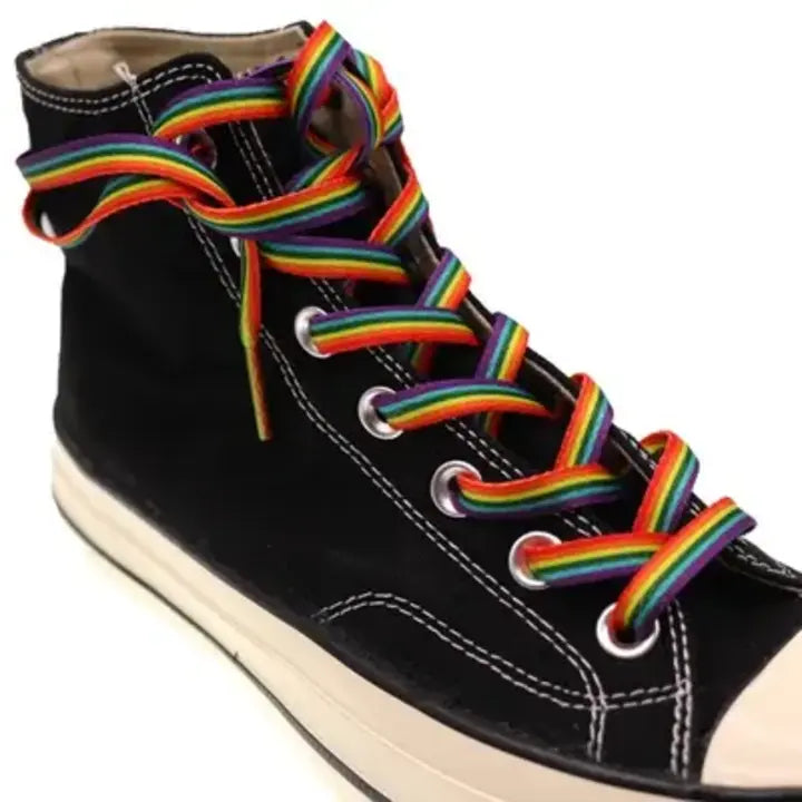 lacets-plats-arc-en-ciel-raye-3
