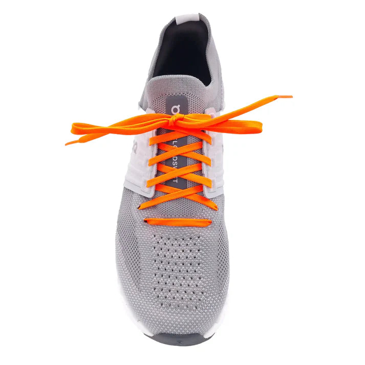 lacets-plats-fins-orange-on-chaussures